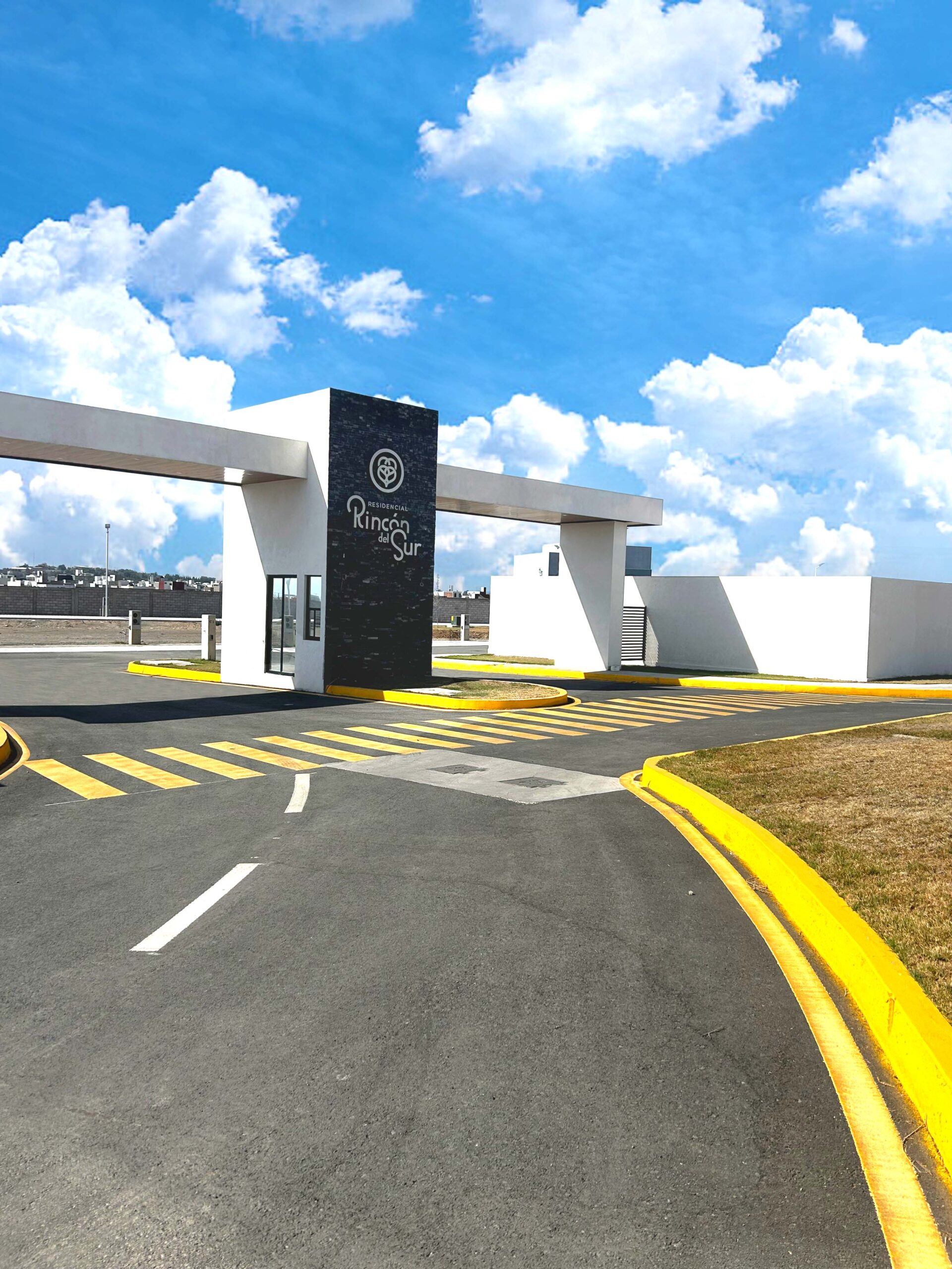 rincon sur fachada fracc